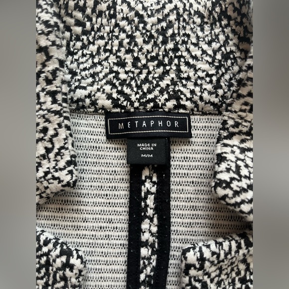 Metaphor Duster Jacket - Picture 3 of 12